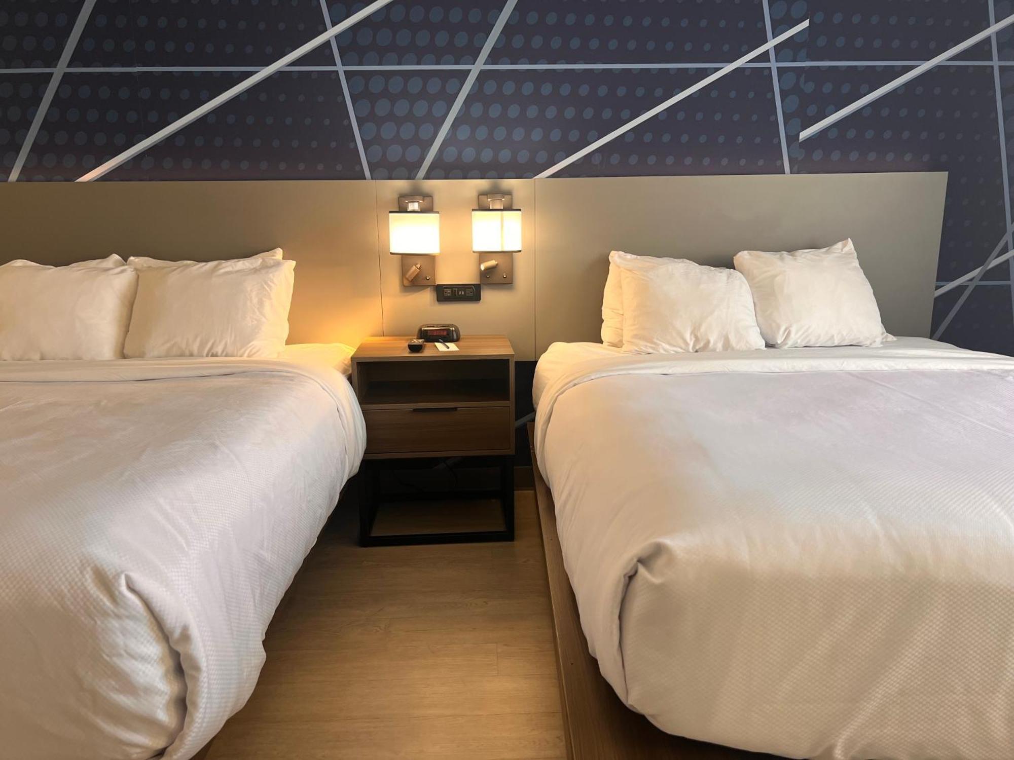 Comfort Suites Louisville Airport Bagian luar foto